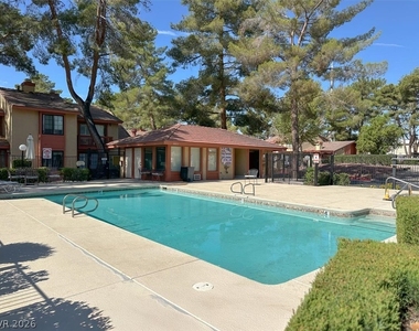 2410 Pickwick Drive - Photo Thumbnail 23