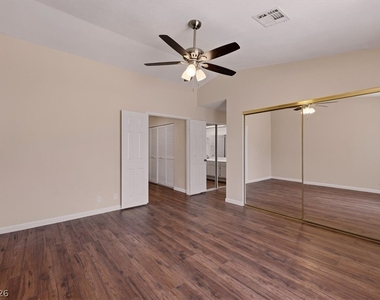 2410 Pickwick Drive - Photo Thumbnail 15