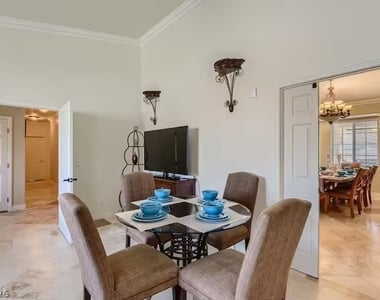 6465 W Quail Avenue - Photo Thumbnail 18