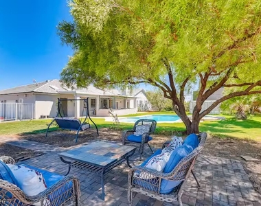 6465 W Quail Avenue - Photo Thumbnail 25