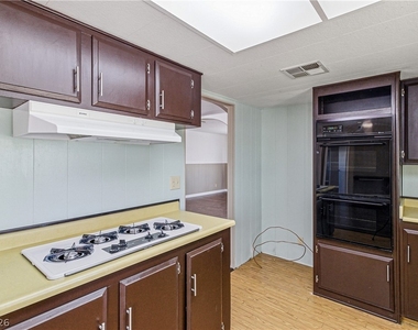 1309 Coronado Drive - Photo Thumbnail 6