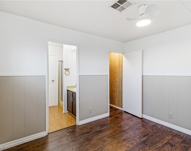 1309 Coronado Drive - Photo Thumbnail 18