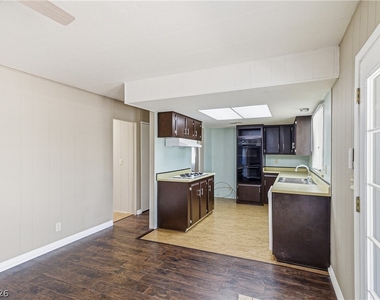 1309 Coronado Drive - Photo Thumbnail 4