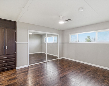 1309 Coronado Drive - Photo Thumbnail 21