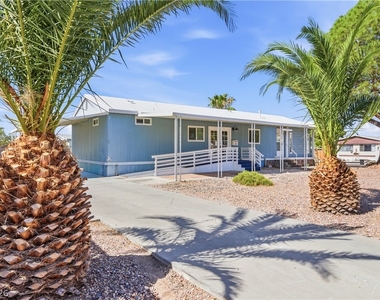 1309 Coronado Drive - Photo Thumbnail 2