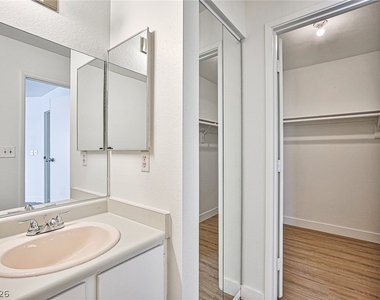 5091 Pioneer Avenue - Photo Thumbnail 15