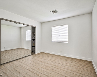 5091 Pioneer Avenue - Photo Thumbnail 10