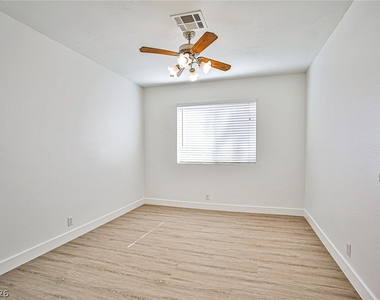 5091 Pioneer Avenue - Photo Thumbnail 6