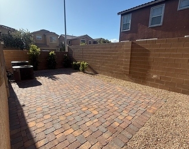 9288 Cabin Cove Avenue - Photo Thumbnail 26
