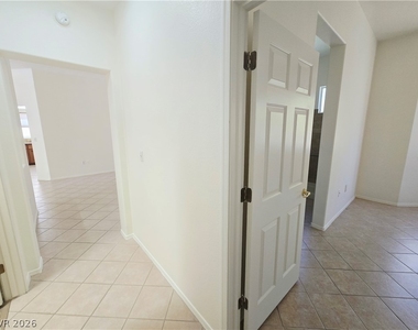 10309 Longwood Drive - Photo Thumbnail 17