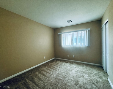 8617 Palomino Ranch Street - Photo Thumbnail 17