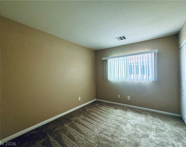 8617 Palomino Ranch Street - Photo Thumbnail 15