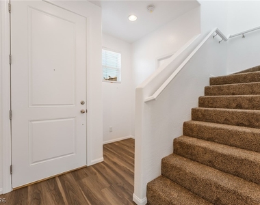6908 Double Vista Way - Photo Thumbnail 17