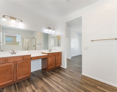 6908 Double Vista Way - Photo Thumbnail 24