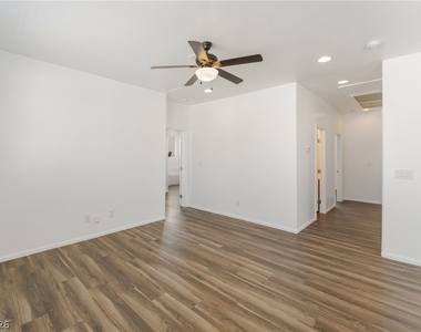 6908 Double Vista Way - Photo Thumbnail 18