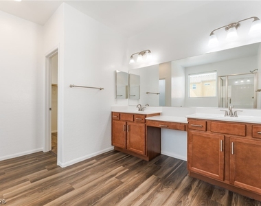 6908 Double Vista Way - Photo Thumbnail 23