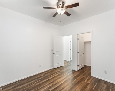 6908 Double Vista Way - Photo Thumbnail 36
