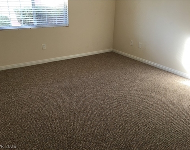 1040 Appleblossom Time Avenue - Photo Thumbnail 8
