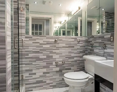326 East 100th Street - Photo Thumbnail 7