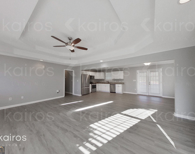 334 Amanda Drive - Photo Thumbnail 3