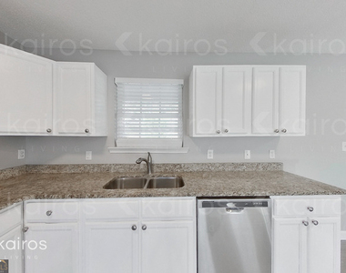 334 Amanda Drive - Photo Thumbnail 8