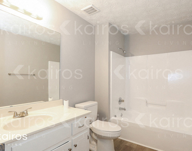 135 Fawn Drive - Photo Thumbnail 12