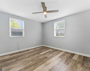 1307 Elizabeth Avenue Sw - Photo Thumbnail 12