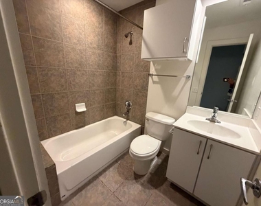 241 Maynard Terrace Se - Photo Thumbnail 25