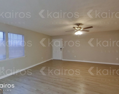 100 Deer Parkway - Photo Thumbnail 1