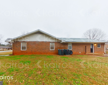 100 Deer Parkway - Photo Thumbnail 19