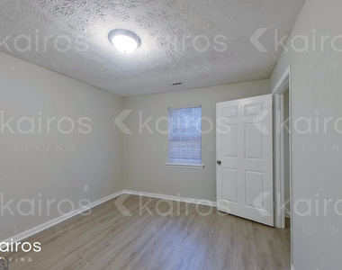 100 Deer Parkway - Photo Thumbnail 10