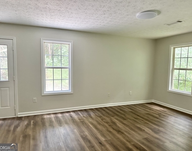 116 Carroll Creek Lane - Photo Thumbnail 4