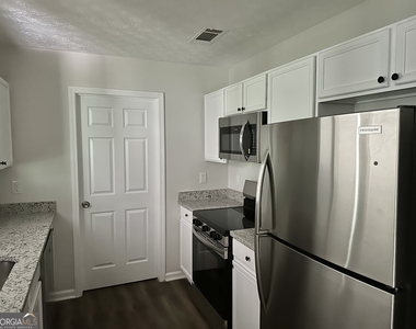 116 Carroll Creek Lane - Photo Thumbnail 2