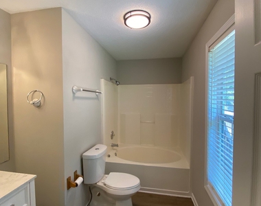 51 Connie Drive - Photo Thumbnail 16