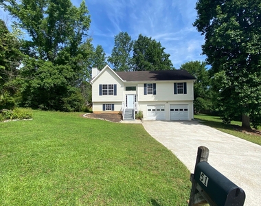 51 Connie Drive - Photo Thumbnail 1