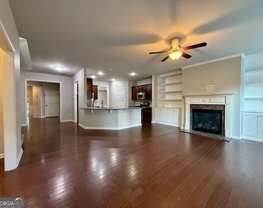 5115 Breezewood Circle - Photo Thumbnail 10