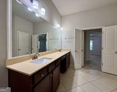 5115 Breezewood Circle - Photo Thumbnail 25