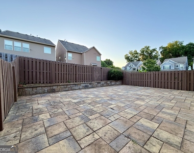 5115 Breezewood Circle - Photo Thumbnail 39