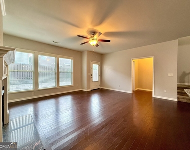 5115 Breezewood Circle - Photo Thumbnail 8