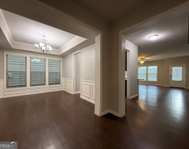 5115 Breezewood Circle - Photo Thumbnail 34