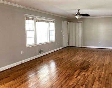 3022 Templewood Drive Ne - Photo Thumbnail 9