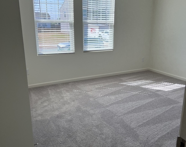 309 San Vito Way - Photo Thumbnail 15