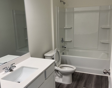 309 San Vito Way - Photo Thumbnail 17