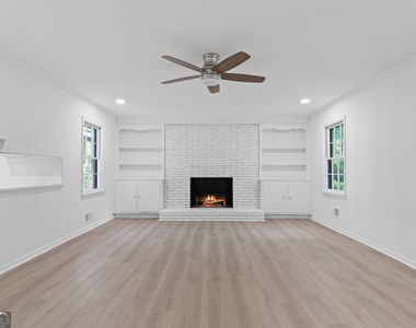223 Brookwood Drive - Photo Thumbnail 16
