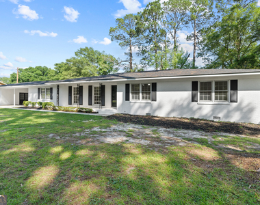 223 Brookwood Drive - Photo Thumbnail 2