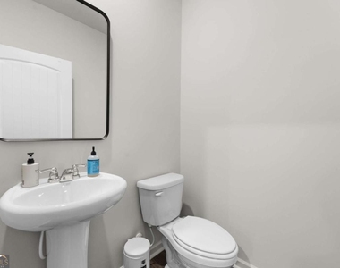 3341 Greyton Drive - Photo Thumbnail 6