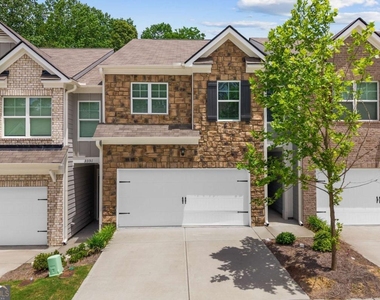 3341 Greyton Drive - Photo Thumbnail 1