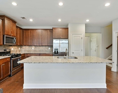 1536 Habershal Road Nw - Photo Thumbnail 10
