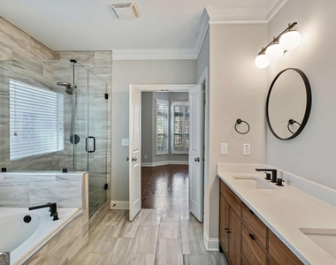 1536 Habershal Road Nw - Photo Thumbnail 4