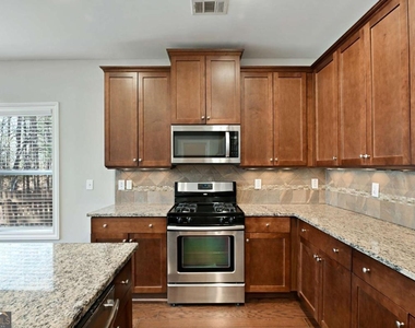 1536 Habershal Road Nw - Photo Thumbnail 11